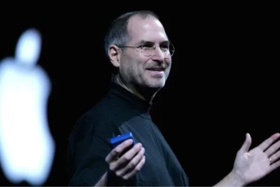 Steve Jobs tarafından yazılan Apple-1 reklamı 175 bin dolara satıldı.