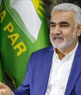 HÜDA PAR Genel Başkanı Zekeriya Yapıcıoğlu, “Mutlaka müfredatımızı sil baştan gözden geçirecek bir eğitim devrimine ihtiyacımız var” derken “Karma eğitimin devam ettiği okullarda gençler birbirini taciz edebilirler” ifadelerini kullandı.