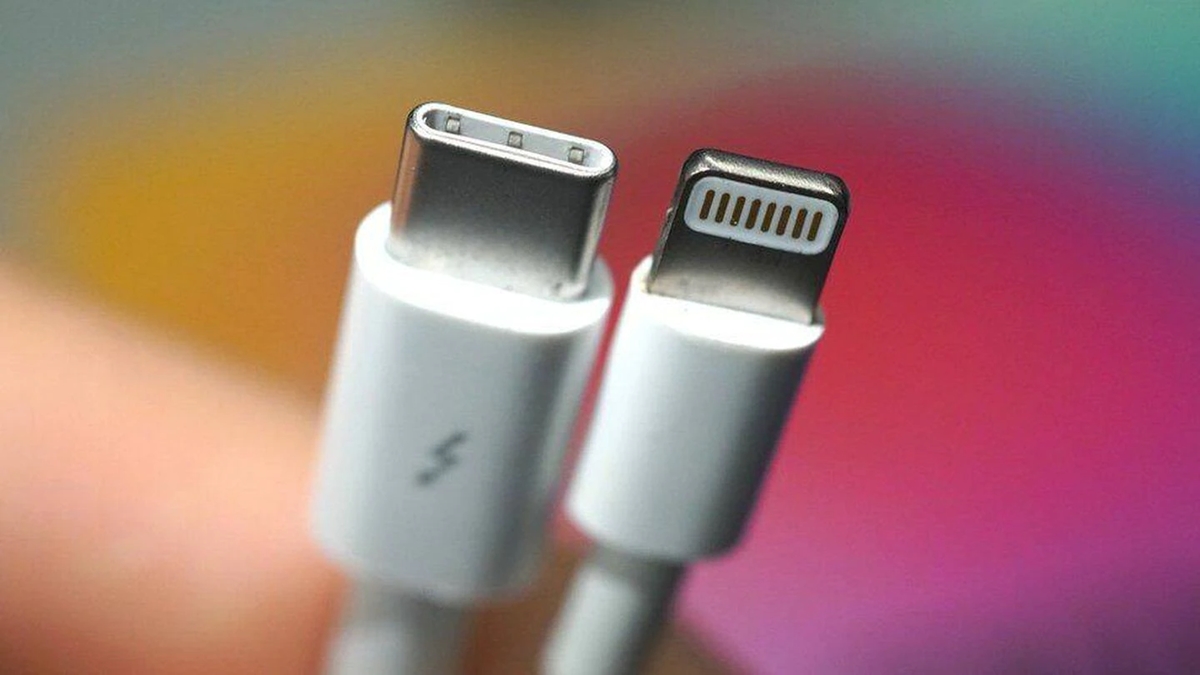 iPhone 15: Apple, Yeni iPhone'larda USB-C'ye Geçiyor!