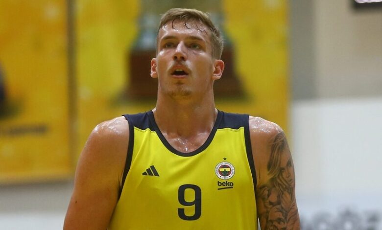 Son şampiyon Fenerbahçe Beko, yeni transferlerden Hırvat forvet Luka Samanic ile yolların karşılıklı olarak ayrıldığını açıkladı.