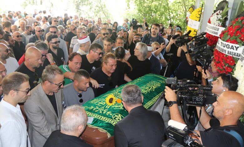 Metin Arolat son yolculuğuna uğurlandı 1 metin arolat son yolculuguna ugurlandi
