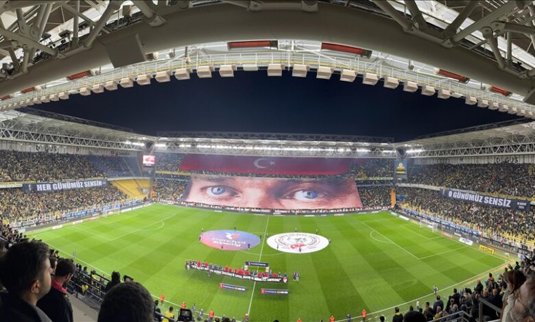 Fenerbahçe, Ülker Stadı’nın çatısına Gazi Mustafa Kemal Atatürk’ün ismini yazma projesini hayata geçirdi.