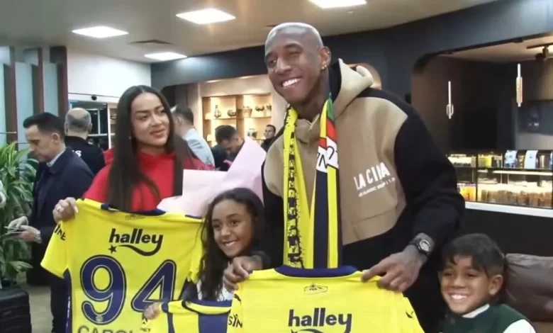 Fenerbahçe’nin büyük heyecanla beklenen yeni transferi Anderson Talisca, İstanbul’a ayak bastı.