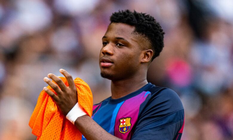 Fenerbahçe’de gündem: Ansu Fati 1 Fenerbahçe’de transfer gündemi yeniden hareketleniyor. Barcelona ile pazarlıklar başladı.