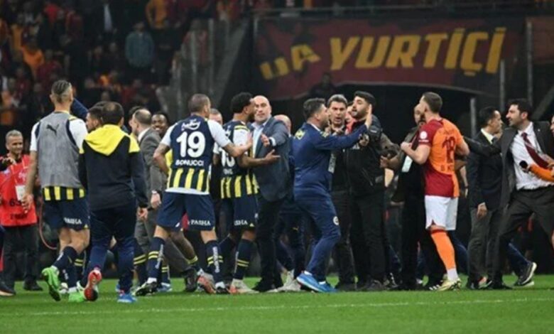 Galatasaray-Fenerbahçe derbisinde çıkan olaylar için dava başladı 1 galatasaray fenerbahce dava basladi