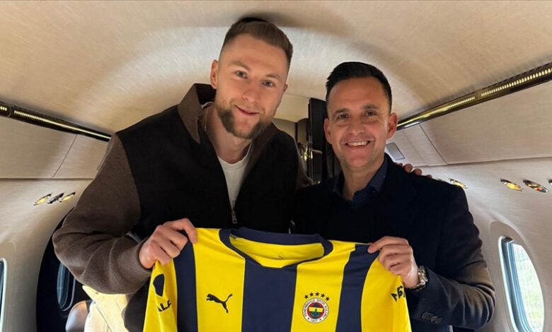 Fenerbahçe, PSG'nin Slovak oyuncusu Milan Škriniar ile 2024-2025 sezonu devre arası transfer çalışmaları kapsamında görüşmelere başladı.