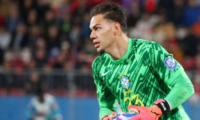Fenerbahçe, gelecek sezon için Manchester City’nin dünyaca ünlü kalecisi Ederson’u transfer gündemine aldı.