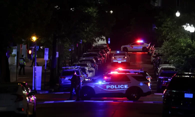 ABD'nin başkenti Washington’da Yahudi Müzesi yakınlarında düzenlenen silahlı saldırıda İsrail'in büyükelçilik personelinden iki kişi hayatını kaybetti.