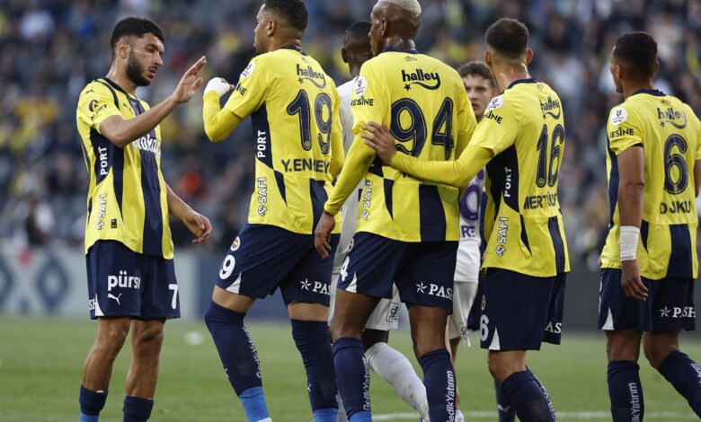 Trendyol Süper Lig’in 36. haftasında sahasında Eyüpspor’u konuk eden Fenerbahçe, En-Nesyri ve Dzeko’nun golleriyle rakibini 2-1 mağlup etti.