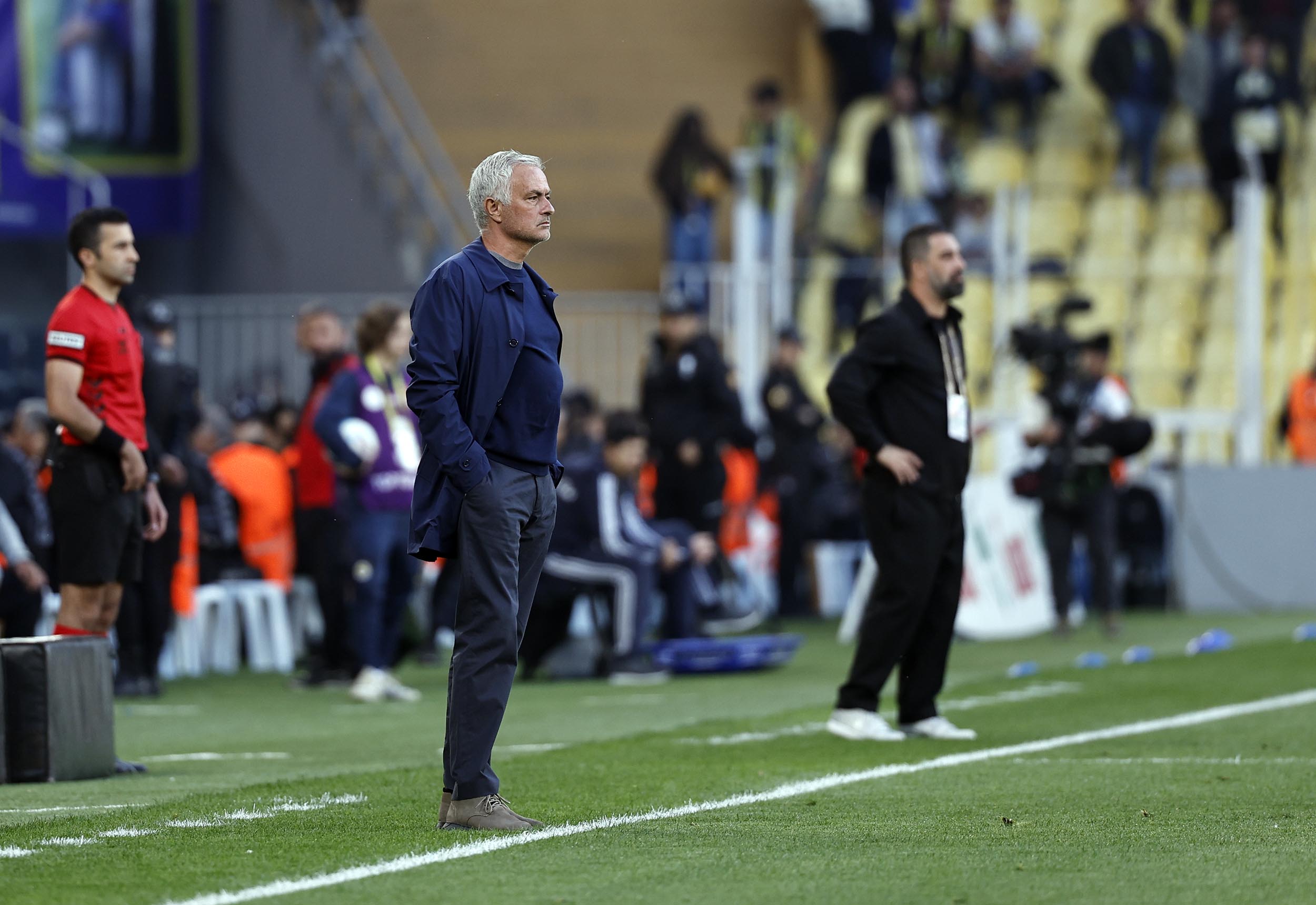 Fenerbahçe’nin Eyüpspor’u 2-1 mağlup ettiği karşılaşma sonrası teknik direktör Jose Mourinho’nun açıklamaları dikkat çekti.