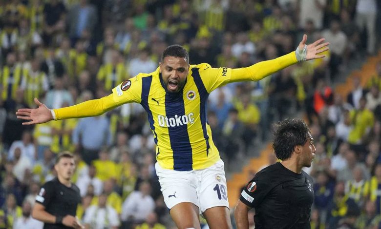 Geçen sezon Galatasaray'da kiralık oynayan Victor Osimhen'i ikna edemeyen Al Hilal, rotayı Fenerbahçeli Youssef En-Nesyri'ye çevirdi