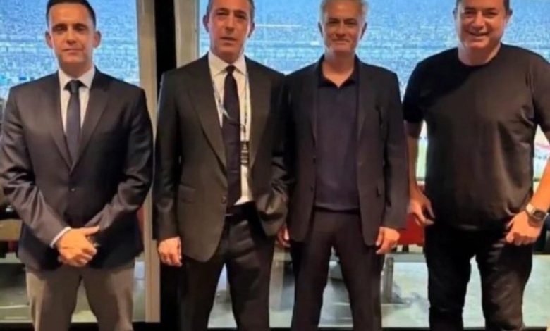 Gazeteci Ferudun Niğdelioğlu, Fenerbahçe'de Acun Ilıcalı'nın istifasının perde arkasında teknik direktör Jose Mourinho olduğunu açıkladı