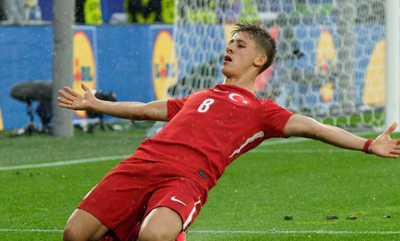 Real Madrid, Arda Güler ile aynı bölgede oynayan 10 numara Franco Mastantuono'yu River Plate'den 45 milyon Euro serbest kalma bedelini ödeyerek aldı
