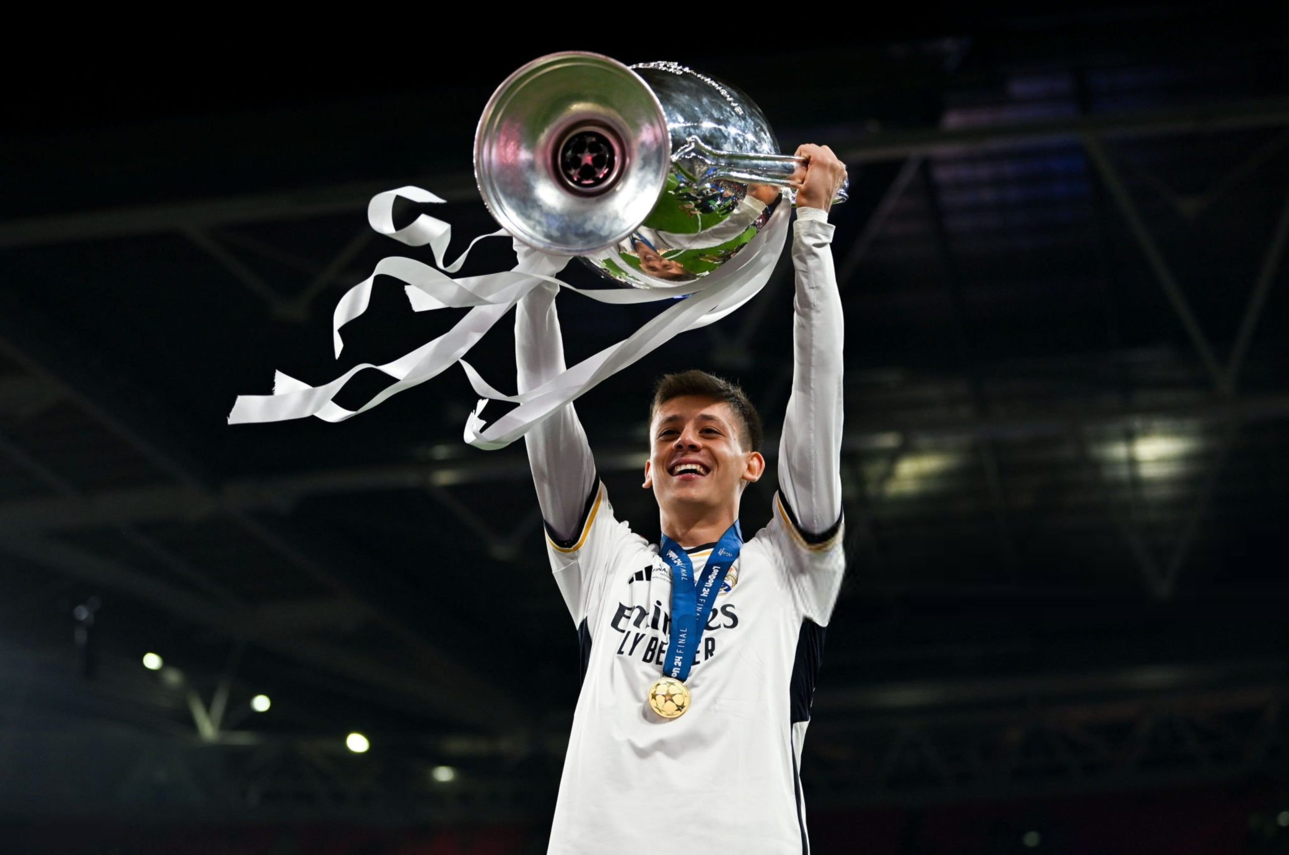 İspanyol basınına göre Real Madrid'li Arda Güler'in transferi konusunda Paris Saint Germain Teknik Direktörü Luis Enrique ısrarcı