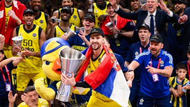 Fenerbahçe Beko, Scottie Wilbekin ile sözleşme yenilerken Olympiakos'tan Vasilije Micic ile de anlaşmaya vardı