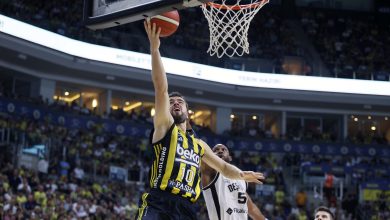 Basketbol Süper Ligi play-off final serisinde evindeki ikinci maçta Beşiktaş Fibabanka'yı 84-76 yenen Fenerbahçe Beko seriyi 2-0'a getirdi