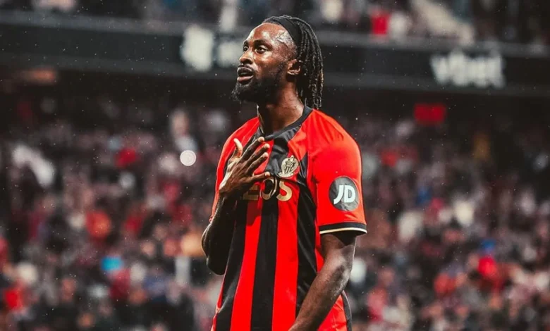 Fenerbahçe Nice forması giyen Evann Guessand’ı transfer listesine aldı. Edin Dzeko ile yollar ayrılırken, En-Nesyri’nin durumu belirsizliğini koruyor.