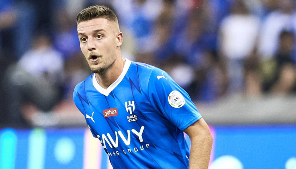 Jose Mourinho’nun kadrosunda görmek istediği Sergej Milinkovic-Savic için transfer temasları sürüyor.