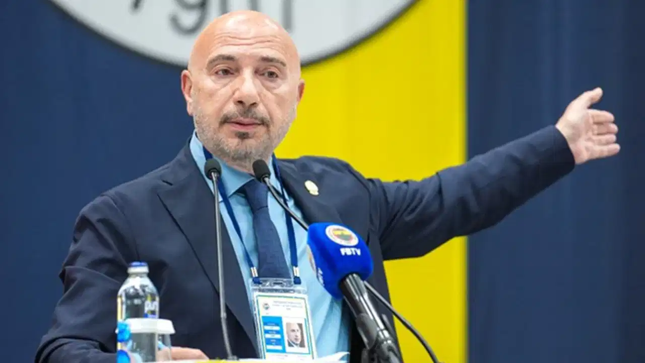 Fenerbahçe Başkan Adayı Hakan Bilal Kutlualp, Başkan Ali Koç’un bayramlaşma töreninde yaptığı açıklamalara sert sözlerle karşılık verdi.