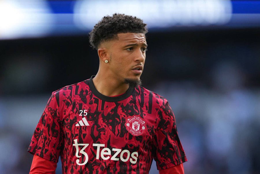 Fenerbahçe, Manchester United'ın kanat oyuncusu Jadon Sancho için Juventus'la kıyasıya bir yarış içerisinde