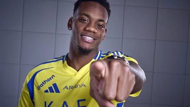 Fenerbahçe uzun süredir görüşmelerini sürdürdüğü Jhon Duran'ı Al Nassr'dan satın alma opsiyonuyla kiraladı
