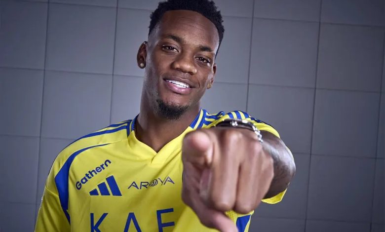 Fenerbahçe uzun süredir görüşmelerini sürdürdüğü Jhon Duran'ı Al Nassr'dan satın alma opsiyonuyla kiraladı
