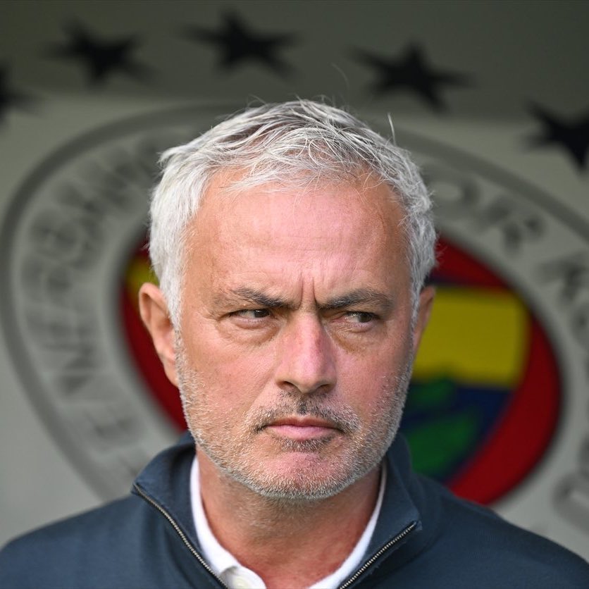 Fenerbahçe'de geleceği belirsizliğini koruyan teknik direktör Jose Mourinho'nun Portekiz'in ardından Inter hayali de suya düştü