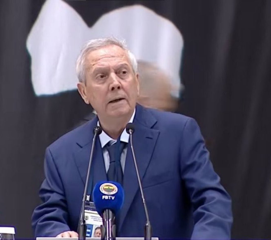Aziz Yıldırım uzun bir aradan sonra katıldığı Divan Kurulu'nda Ali Koç'a karşı ağır eleştirilerde bulundu