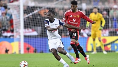 Fenerbahçe Başkanı Ali Koç, teknik direktör Jose Mourinho ile görüşen Yves Bissouma transferini bitirmek için Londra'ya gidiyor