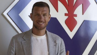 Fenerbahçe ile yollarını ayıran Edin Dzeko, İtalya Serie A ekiplerinden Fiorentina ile 1+1 yıllık sözleşmeye imza attı.