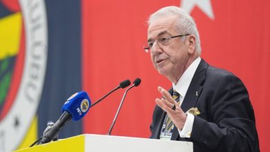 Son dönemde Aziz Yıldırım'a hakaret ettiği iddialarıyla gündeme gelen Erol Bilecik, Fenerbahçe yönetiminden istifa etti