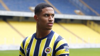 Fenerbahçe, Oosterwolde’nin sözleşmesini 2028'e kadar uzattı. Yiğit Efe Demir ve Osman Ertuğrul Çetin'in kontratları 2029’a kadar yenilendi.