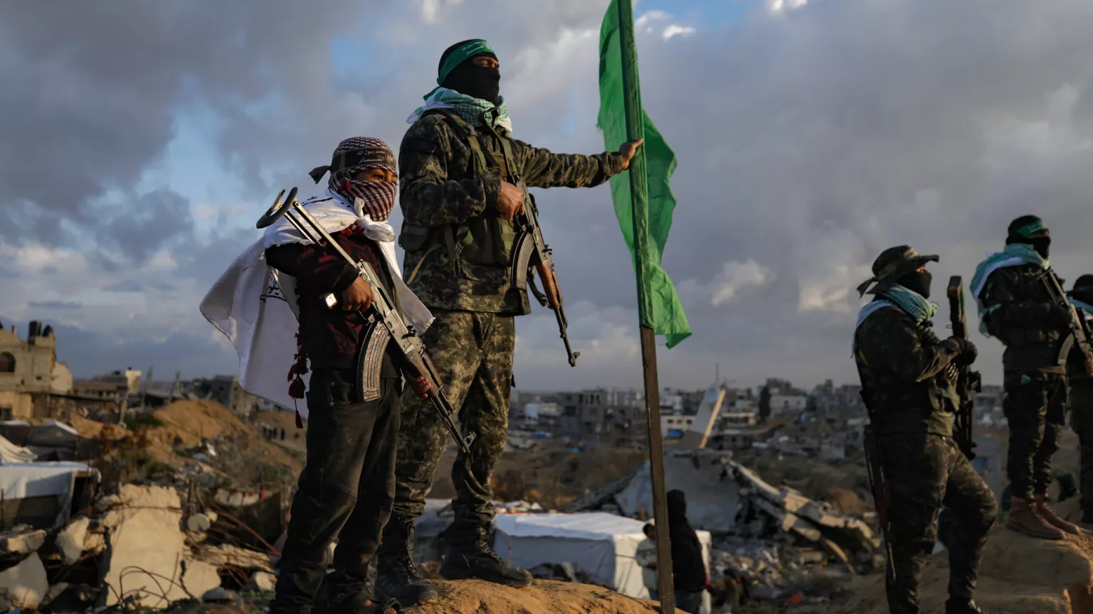 Hamas, Netanyahu’nun Gazze’deki ateşkes çabalarını kasıtlı olarak sekteye uğrattığını ve süreci çıkmaza soktuğunu savundu.