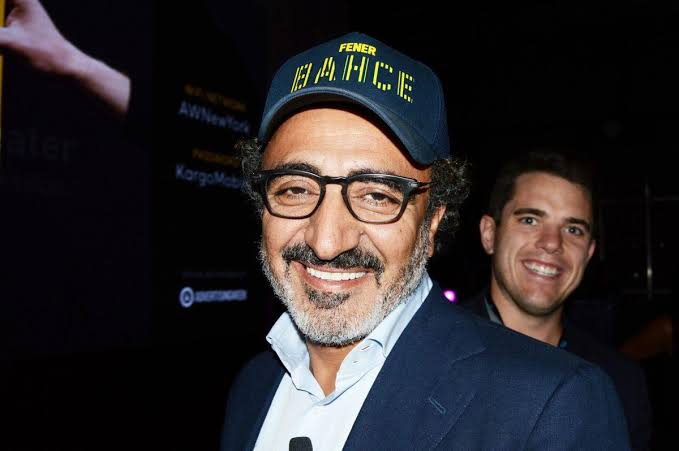 Fenerbahçe, Hamdi Ulukaya'nın sahibi olduğu ünlü Amerikan yoğurt şirketi Chobani ile stat isim hakkı için anlaşmaya vardı