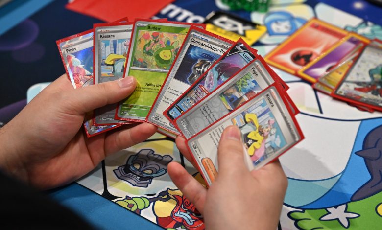 Japonya'da bir Pokémon kartı mağazası, komşu dükkanın sahibi tarafından soyuldu. Yaklaşık 94 bin dolar değerinde ürün çalındı.