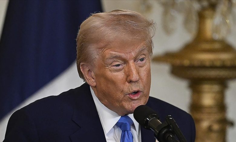 Epstein soruşturmasına dair açıklamaların ardından MAGA tabanında yükselen eleştirilere yanıt veren Trump, Adalet Bakanı Pam Bondi’yi savundu.