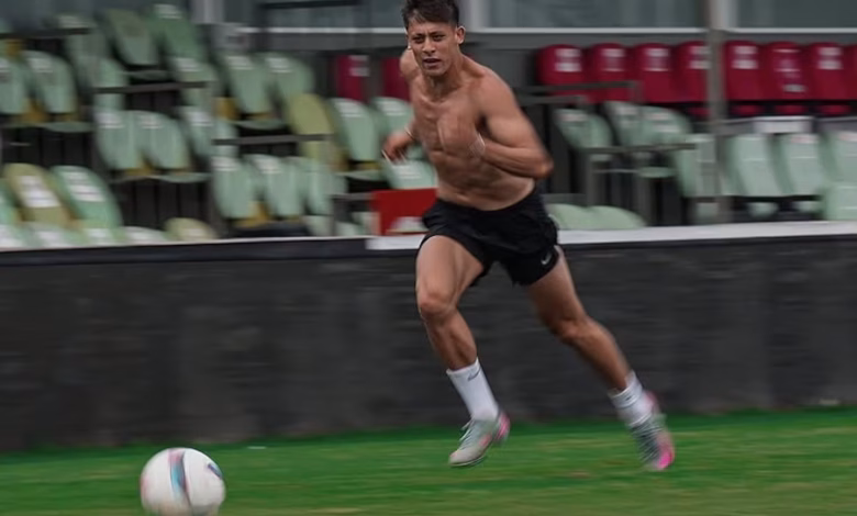 AS gazetesi, Arda Güler'in iki yılda 10 kilogram kas kütlesi kazandığını, artık Real Madrid'in vazgeçilmezi olduğunu yazdı