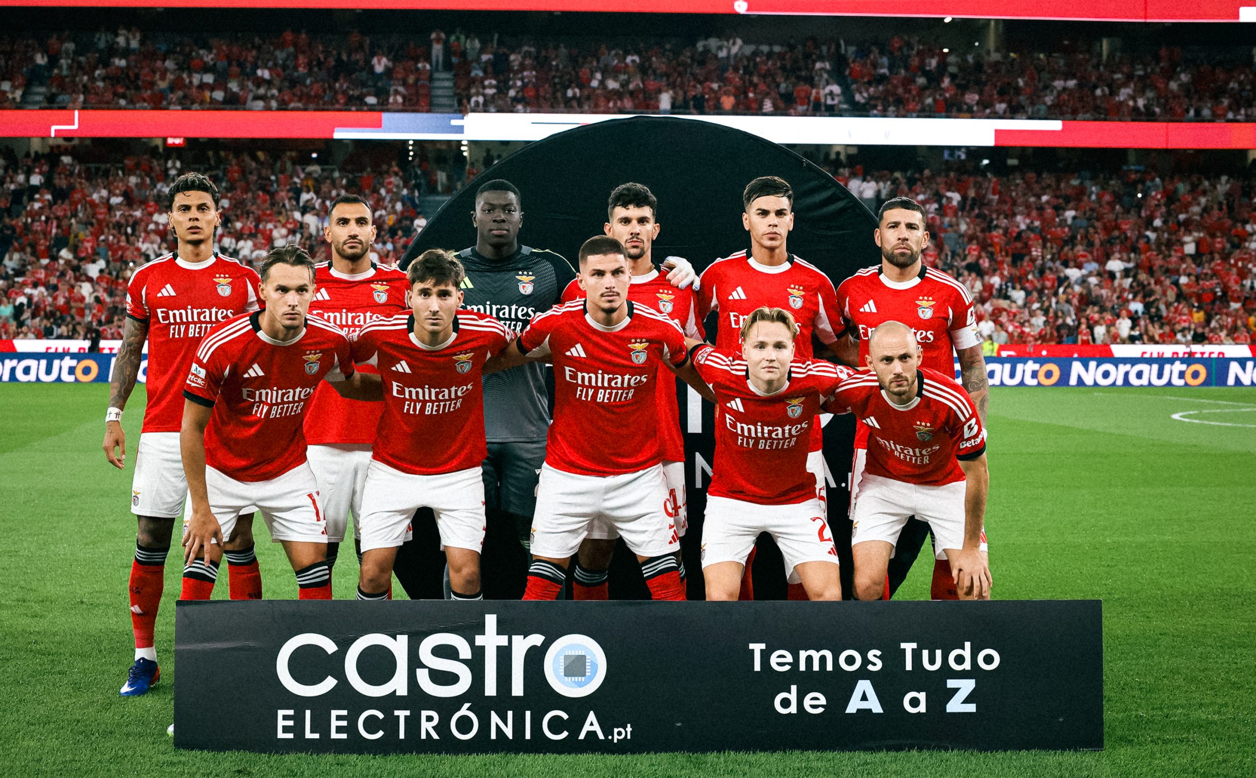 Fenerbahçe ile Şampiyonlar Ligi play-off turunda 0-0 berabere kalan Benfica, Portekiz Ligi'nde ikinci maçını da kazandı