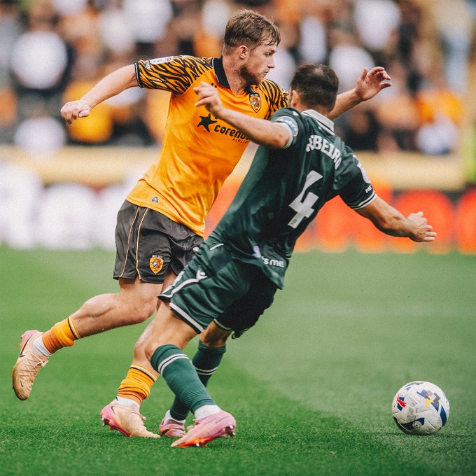 İngiltere Championship Ligi'nde Valerien İsmael'in çalıştırdığı Blackburn, Acun Ilıcalı'nın Hull City ekibini deplasmanda 3-0 yendi