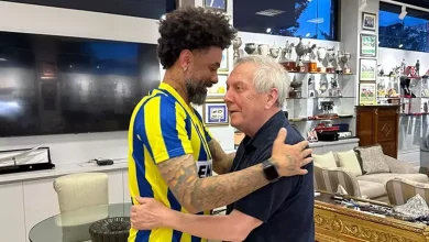 Fenerbahçe’nin eski Brezilyalı orta sahası Cristian Baroni, Benfica maçı için İstanbul'a geldi.
