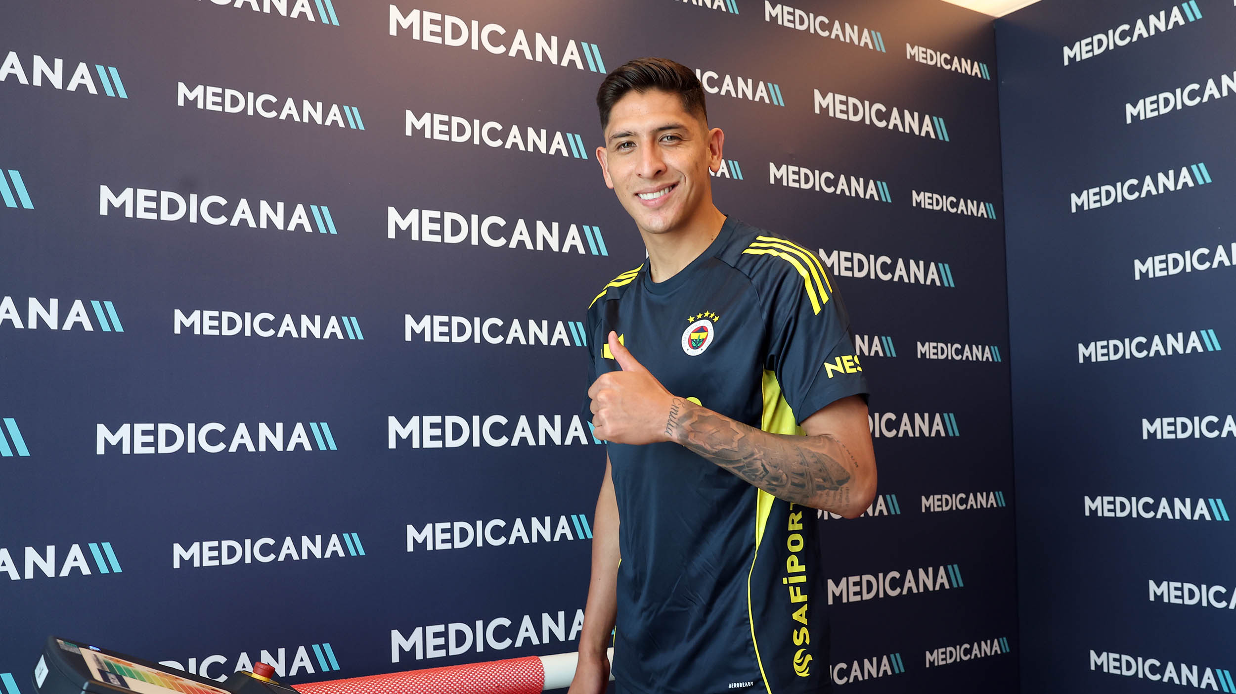 edson alvarez