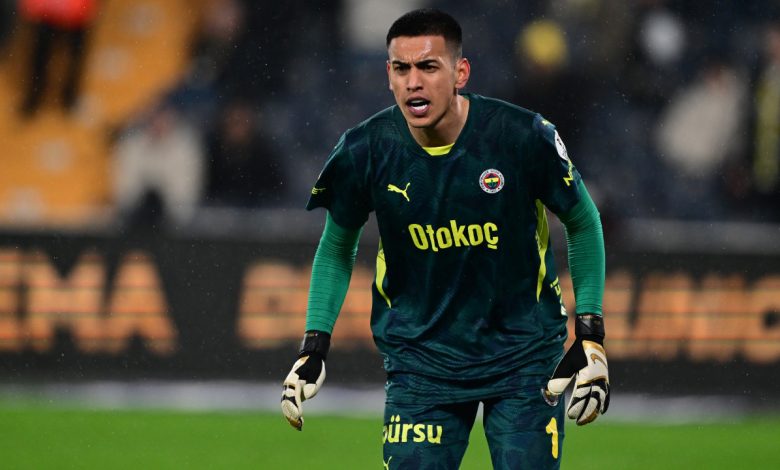 Fenerbahçe, Kocaelispor'u 3-1 yenerek Süper Lig'deki ilk galibiyetini elde etti
