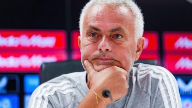 Fenerbahçe Teknik Direktörü Jose Mourinho, sönük geçen basın toplantısında "Feyenoord karşısında şansımız yüzde 50" demekle yetindi
