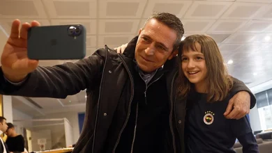 Fenerbahçe’nin efsane başkanlarından Aziz Yıldırım’ın kızı Yaz Yıldırım, katıldığı programda Mourinho transferinin perde arkasını anlattı.