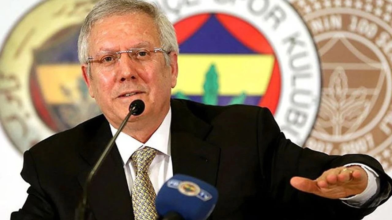 Eski başkan Aziz Yıldırım, Fenerbahçe'nin Olağanüstü Kongresi'nde aday olmayacağını açıklarken Ali Koç için de sert sözler kullandı