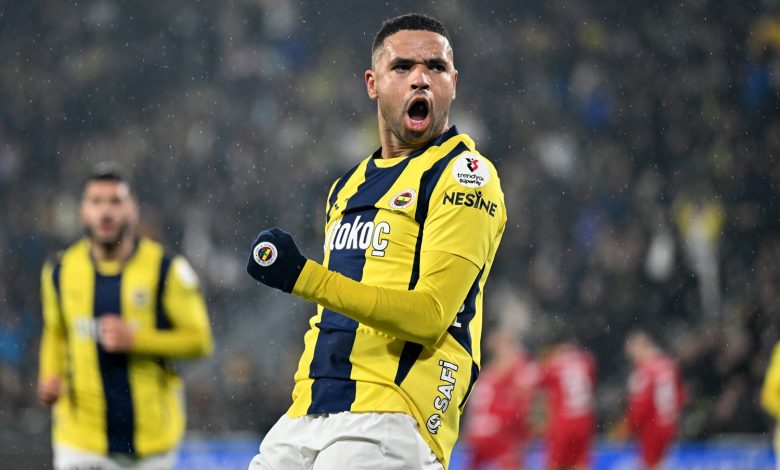 Al Hilal Kulübü, Yusuf Ayçiçek'i transfer ettiği Fenerbahçe'ye En Nesyri için 20 milyon Euro artı Aleksandar Mitrovic'i önerdi