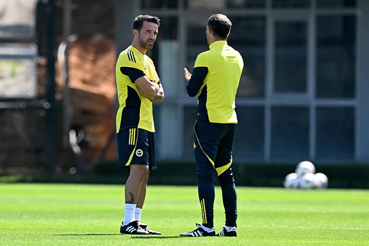 Fenerbahçe, yardımcı antrenör Gökhan Gönül hakkında çıkan söylentilere son noktayı koydu. K
