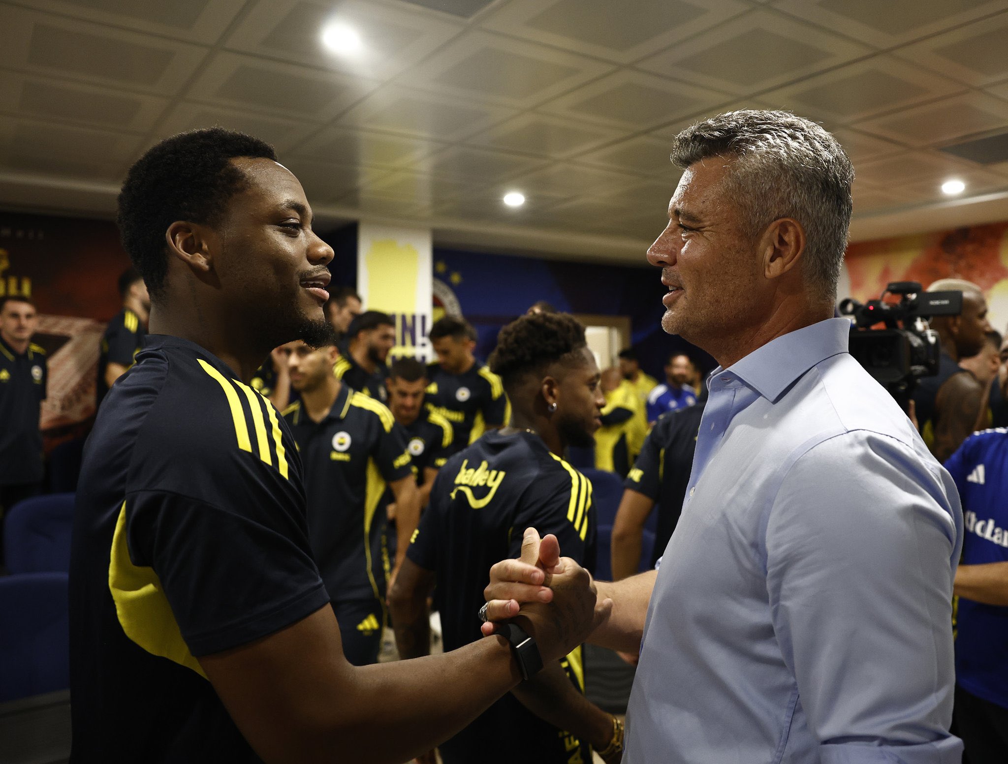 Fenerbahçe'nin Al Nassr'dan 20 milyon Euro'nun üzerinde maliyetle kiraladığı Jhon Duran'ın oynamak istemediği iddiası yayılıyor