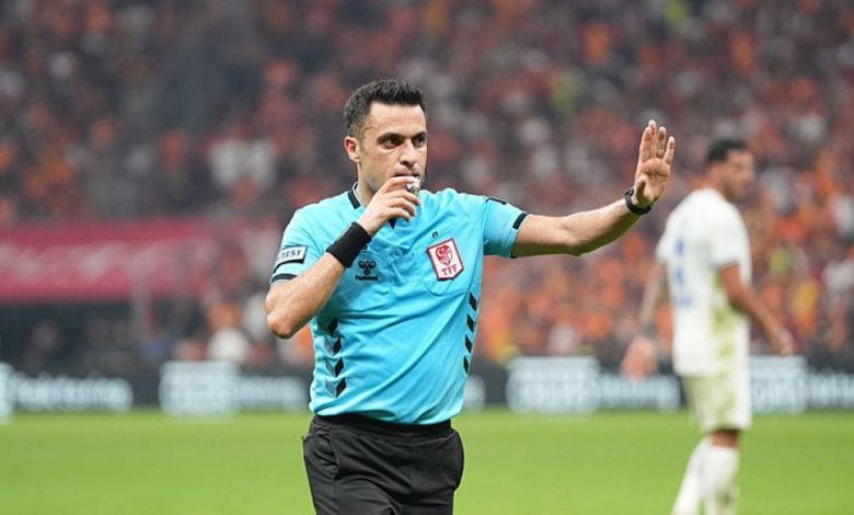 Trendyol Süper Lig'de Beşiktaş-Fenerbahçe maçına daha önce derbide düdük çalmayan Ali Yılmaz atandı