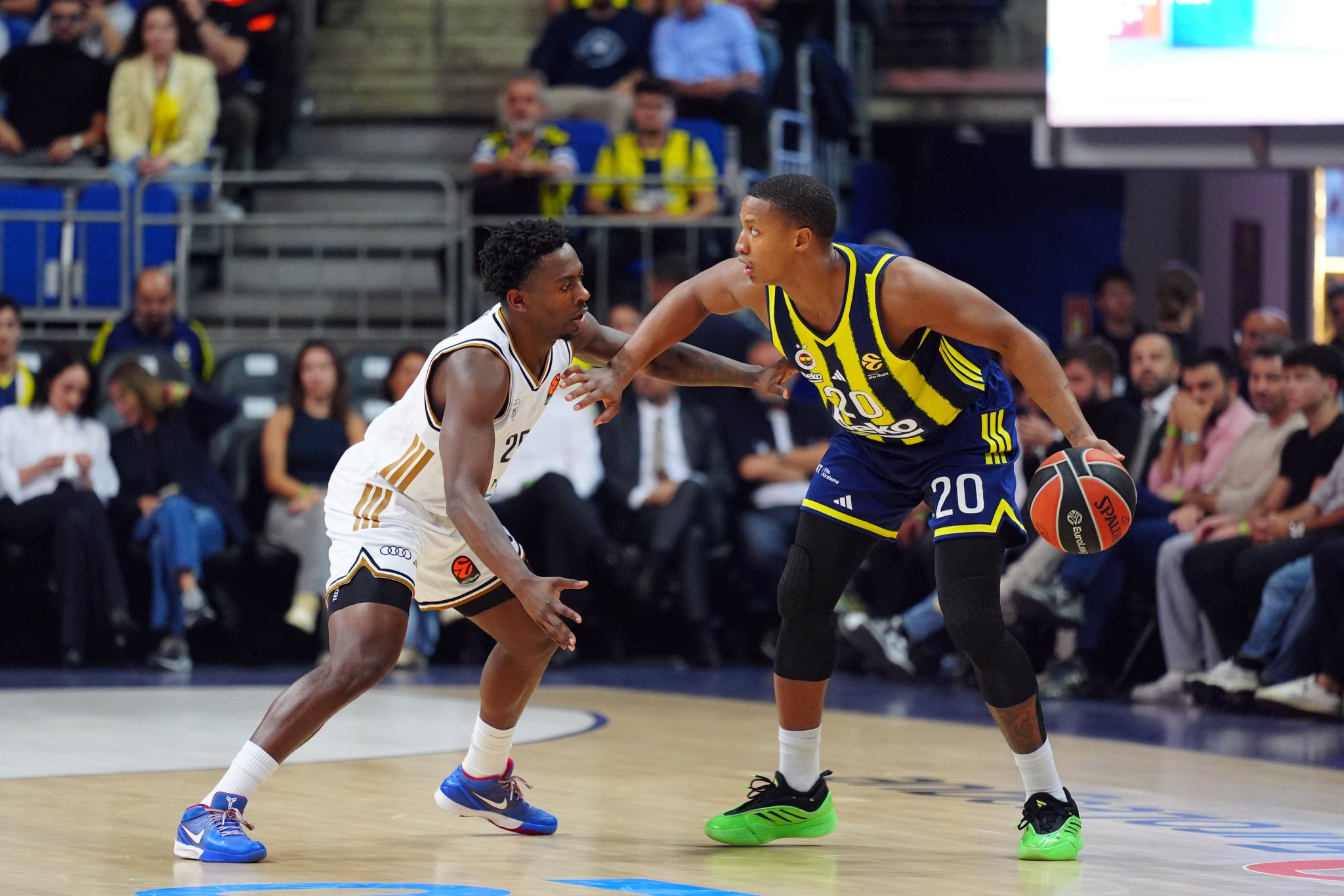 Fenerbahçe Beko, son şampiyonu olduğu EuroLeague’de dördüncü maçında üçüncü yenilgisini aldı